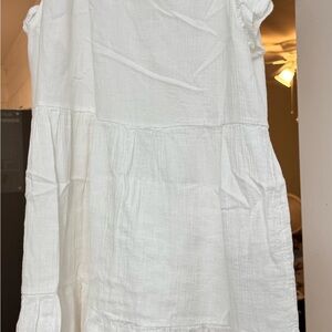 White Sleeveless Dress